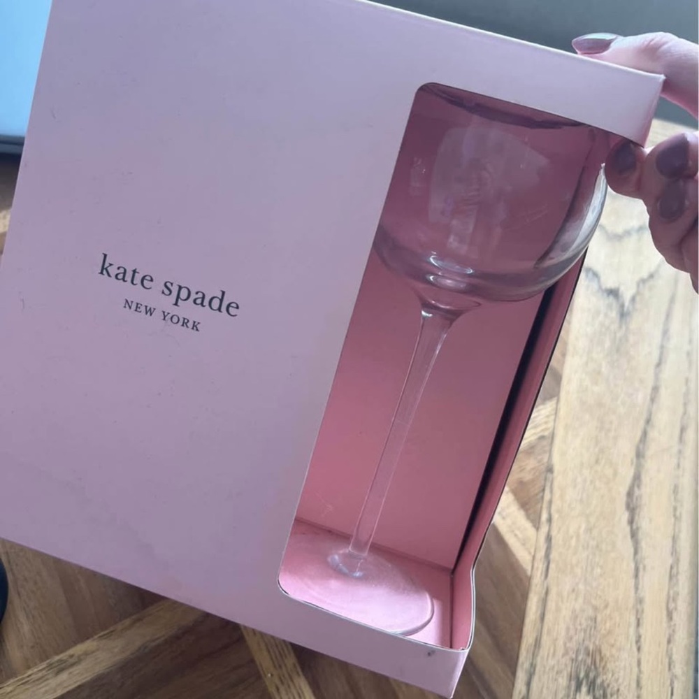Kate Spade Wine Glasses (4)
